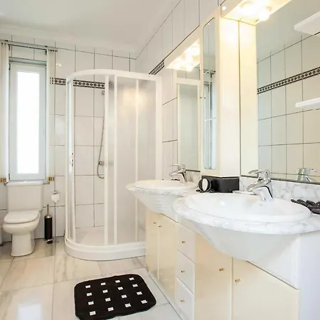 Villa Sleeps 6 Air Con Wifi Puerto Calero